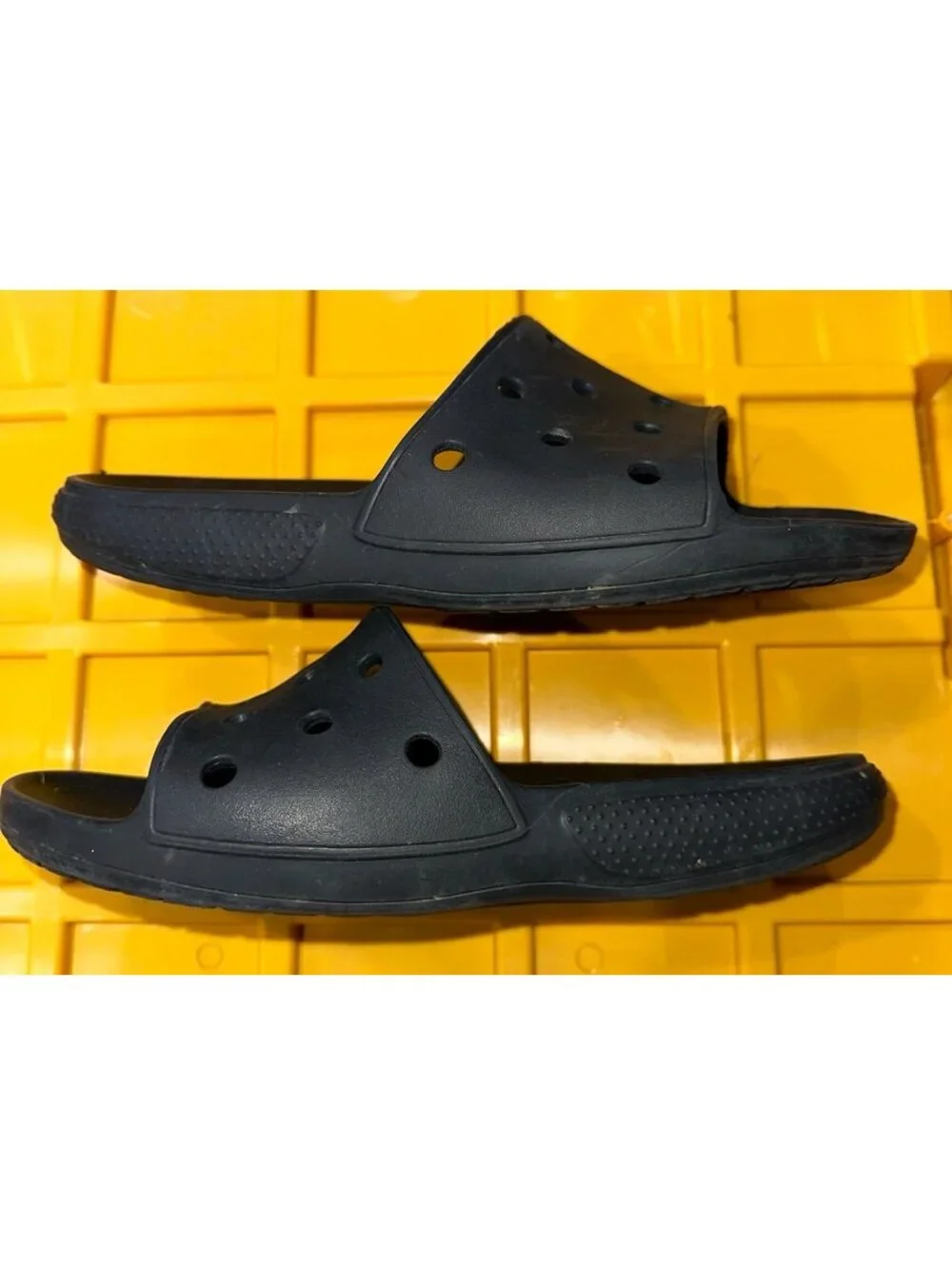Crocs slides size women’s 11 and men’s 9
